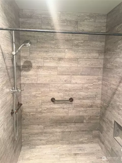 Bath - 18730 18th Ave E, Spanaway, WA 98387 photo 1 of 3