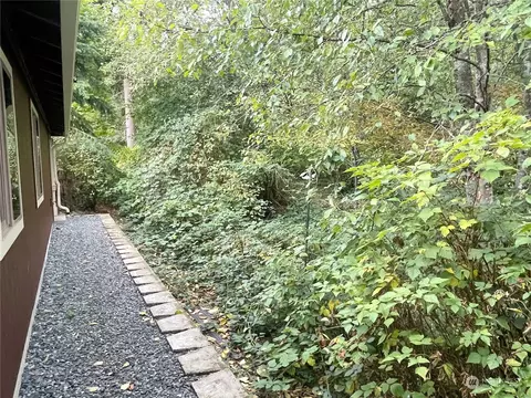 Exterior - 18730 18th Ave E, Spanaway, WA 98387 photo 5 of 12