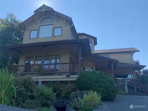 431 Anthes Ave, Langley, WA 98260