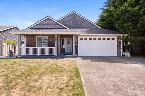 2710 Sea Crest Ave, Long Beach, WA 98631