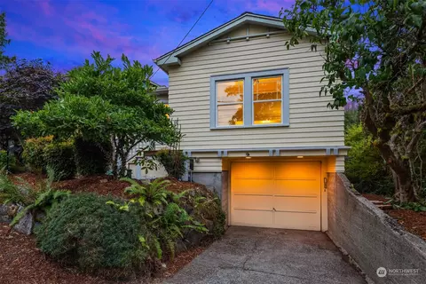 5651 Keystone Pl N, Seattle, WA 98103
