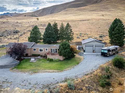 2620 Lester Rd, Wenatchee, WA 98801