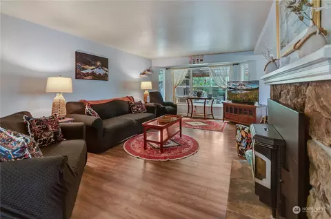7520 211th St E, Spanaway, WA 98387 photo 8