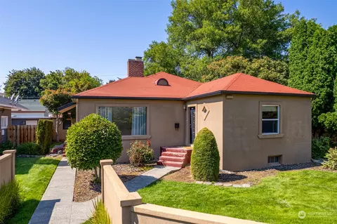57 D St SW, Ephrata, WA 98823