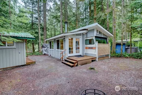 77 2 Wilderness Way, Deming, WA 98244
