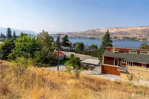 116 W Water St, Chelan, WA 98816
