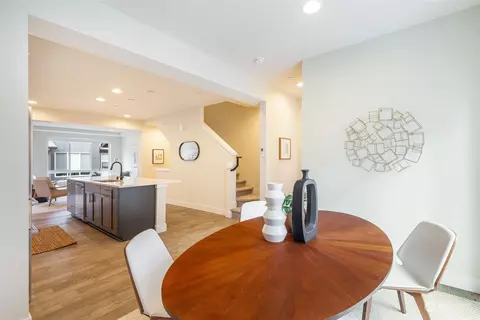 Dining - 620 238th St SE #C, Bothell, WA 98021 photo 2 of 2