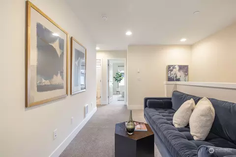 Entry Way - 620 238th St SE #C, Bothell, WA 98021 photo 2 of 2