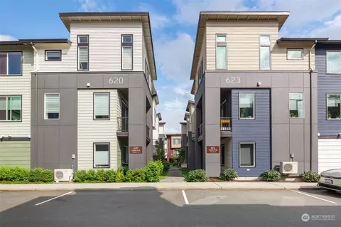 620 238th St SE #C, Bothell, WA 98021