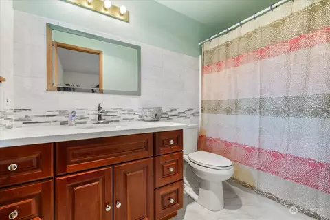 Bath - 1318 E Casino Rd, Everett, WA 98203 photo 1 of 2