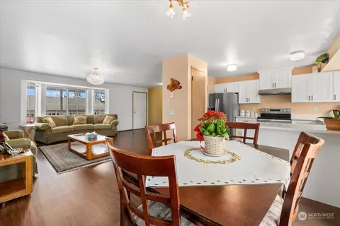 Dining - 1318 E Casino Rd, Everett, WA 98203 photo 1 of 3
