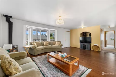 Other - 1318 E Casino Rd, Everett, WA 98203 photo 3 of 4
