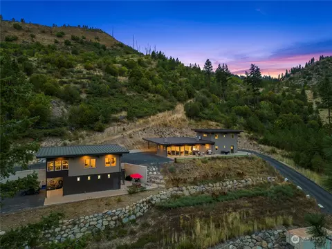 5674 Mountain Ln, Peshastin, WA 98847