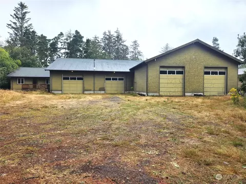 2207 267th Ln, Ocean Park, WA 98640