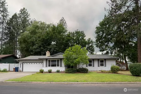 9627 N Arrowhead Rd, Spokane, WA 99208