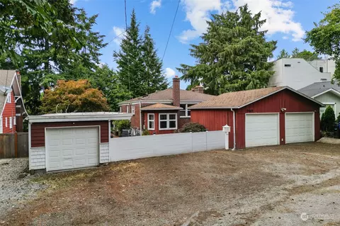 7465 Gatewood Rd SW, Seattle, WA 98136