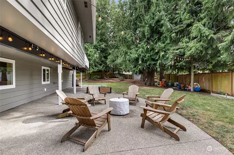 Exterior - 2306 95th Pl SE, Everett, WA 98208 photo 5 of 12