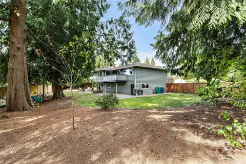 Exterior - 2306 95th Pl SE, Everett, WA 98208 photo 11 of 12