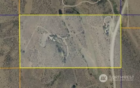 3 Sunflower Hill Rd, Winthrop, WA 98862