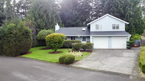 829 Westminster Ct NE, Lacey, WA 98516