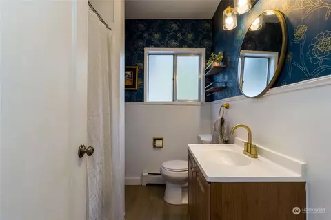 Bath - 603 E Maple St, Walla Walla, WA 99362 photo 1 of 1