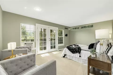 10827 Circle Dr, Bothell, WA 98011 photo 5