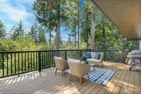 10827 Circle Dr, Bothell, WA 98011 photo 12