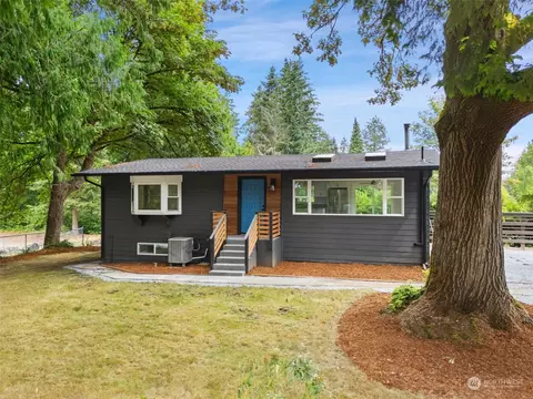 18832 196th Ave SE, Renton, WA 98058