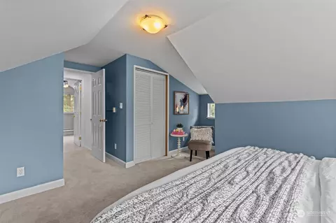 Bedroom - 119 E Jonathan Rd, Bothell, WA 98012 photo 6 of 8