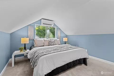 Bedroom - 119 E Jonathan Rd, Bothell, WA 98012 photo 5 of 8