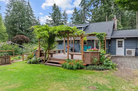Exterior - 119 E Jonathan Rd, Bothell, WA 98012 photo 8 of 10