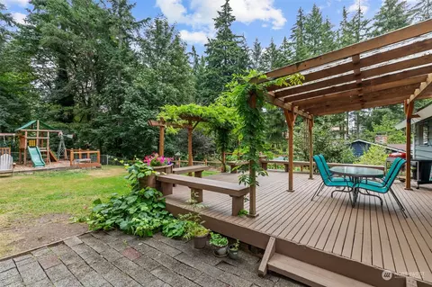 Exterior - 119 E Jonathan Rd, Bothell, WA 98012 photo 10 of 10