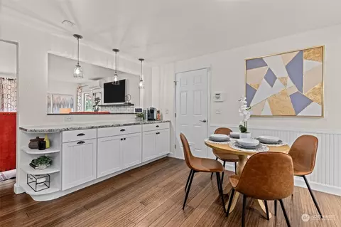 Dining - 119 E Jonathan Rd, Bothell, WA 98012 photo 1 of 2