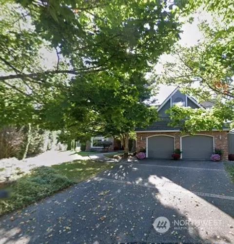 8121 SE 79th St, Mercer Island, WA 98040