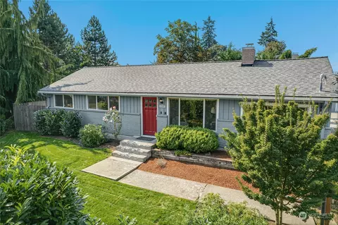 18106 Larch Way, Lynnwood, WA 98037