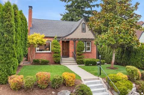 8024 Jones Ave NW, Seattle, WA 98117