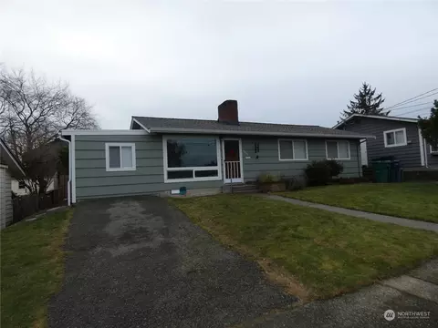 1307 28th St, Anacortes, WA 98221
