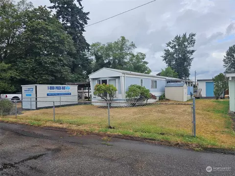 159 136th St S #6A, Tacoma, WA 98444