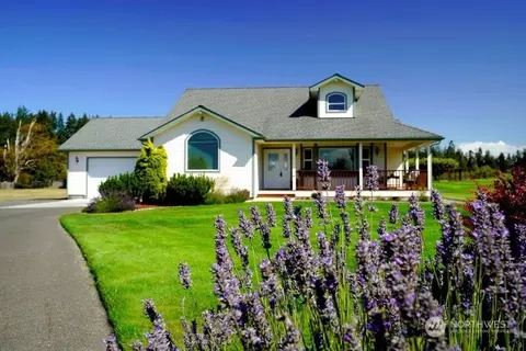 311 Dungeness Greens Way, Sequim, WA 98382