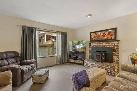 2103 Timber Trl, Bothell, WA 98012 photo 14