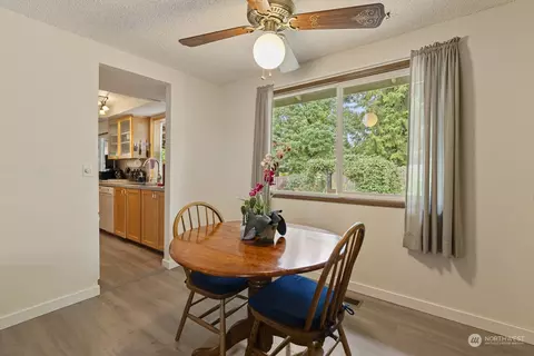 2103 Timber Trl, Bothell, WA 98012 photo 18