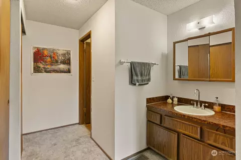 2103 Timber Trl, Bothell, WA 98012 photo 31