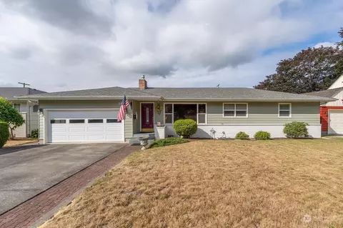 2649 NW Nichols Blvd, Longview, WA 98632