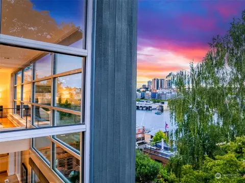 3206 Fuhrman Ave E, Seattle, WA 98102