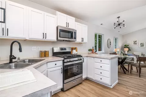 Kitchen - 9514 16th Dr W, Everett, WA 98204 photo 1 of 4