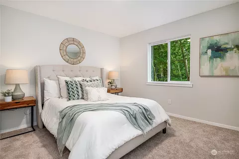 Bedroom - 9514 16th Dr W, Everett, WA 98204 photo 1 of 4