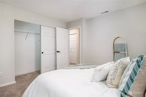 Bedroom - 9514 16th Dr W, Everett, WA 98204 photo 2 of 4