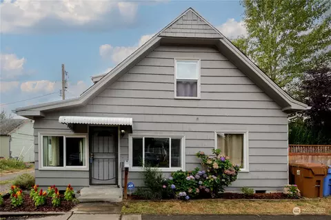 910 S Pine St, Tacoma, WA 98405