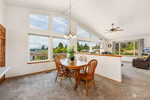 Dining - 1533 E 33rd St, Bremerton, WA 98310 photo 2 of 2