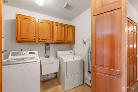 Other - 1533 E 33rd St, Bremerton, WA 98310 photo 2 of 5